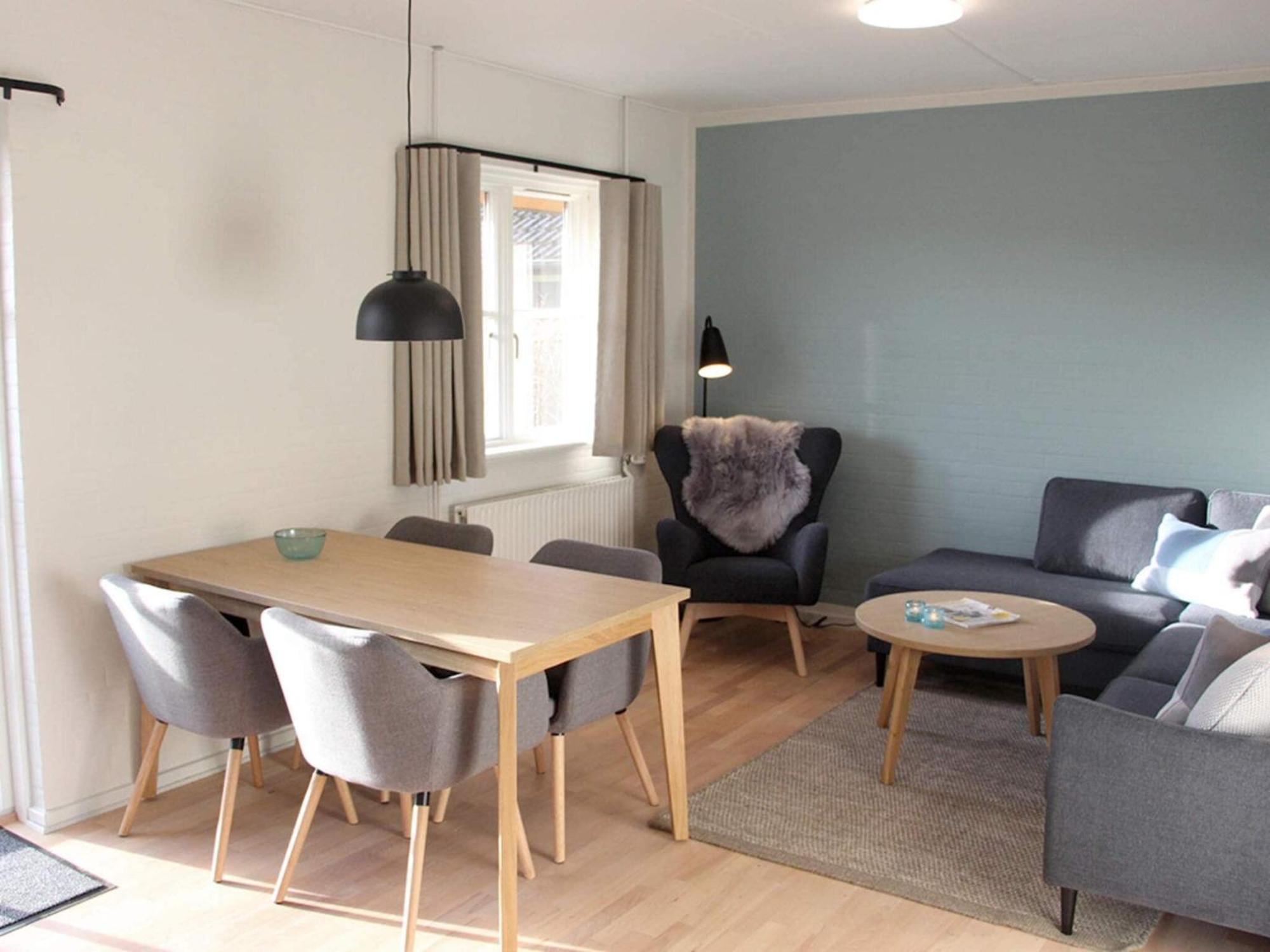 4 Person Holiday Home In R Nne รอนเน ภายนอก รูปภาพ